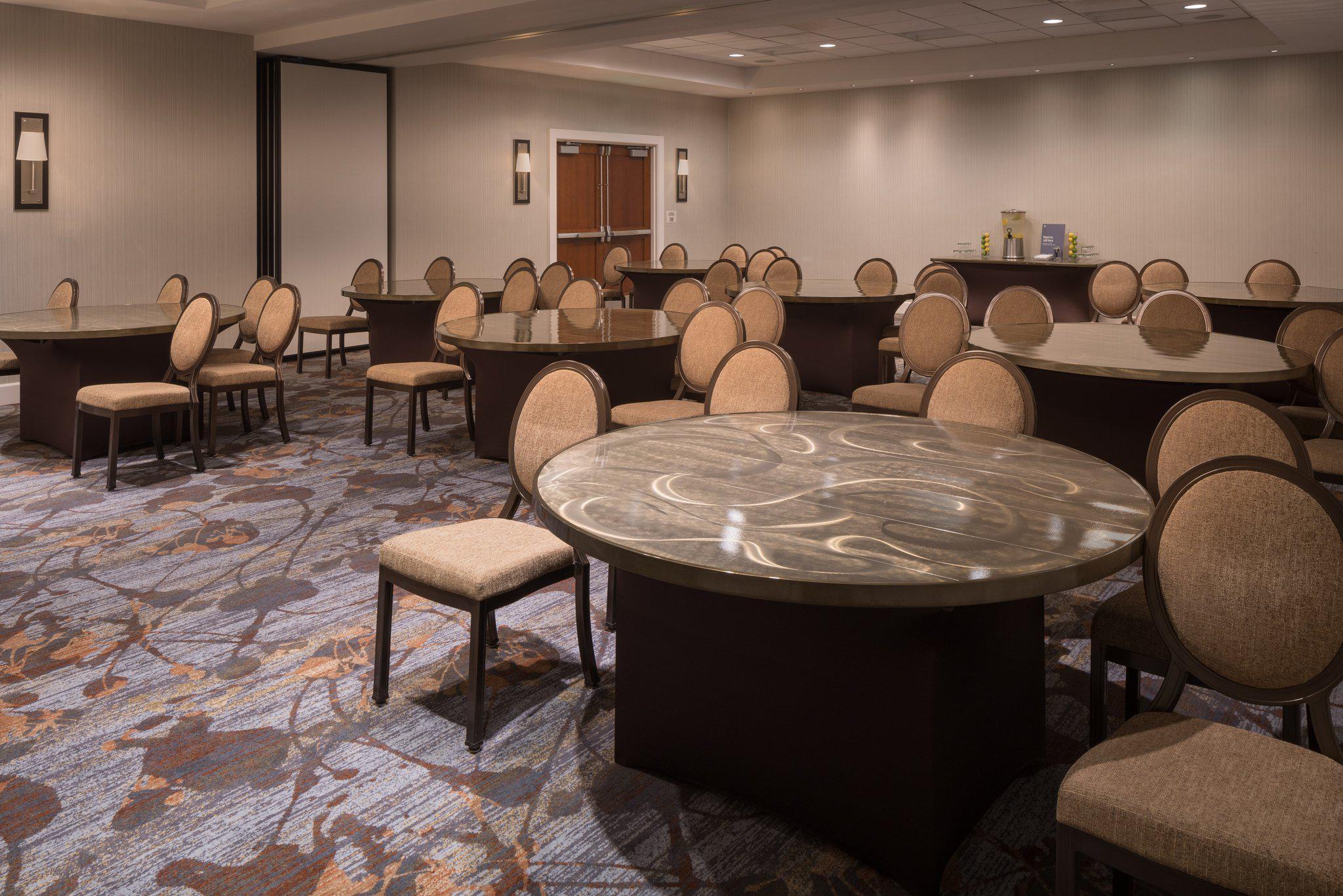 Sheraton Dallas Hotel By The Galleria Аддисон Экстерьер фото